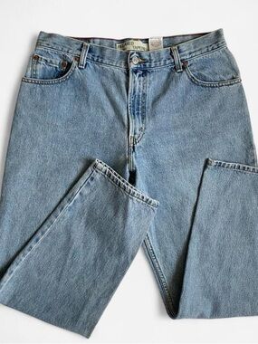 Vintage Levi’s straight leg jeans